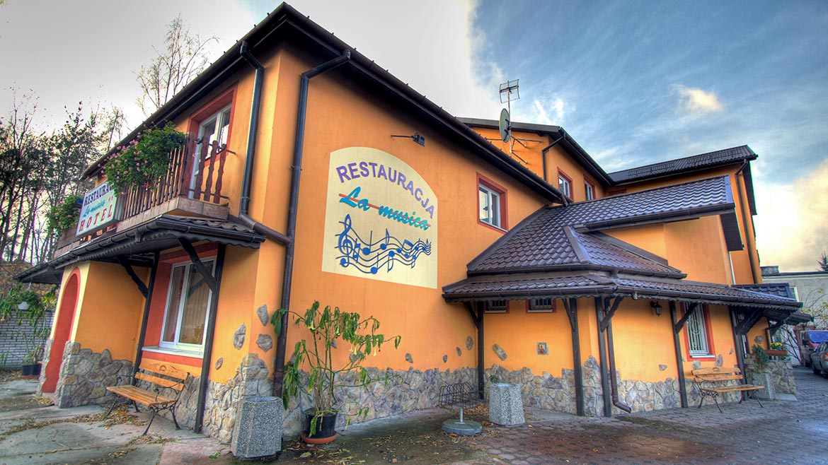Hotel Warszawa pokoje noclegi restauracja wypoczynek Polska