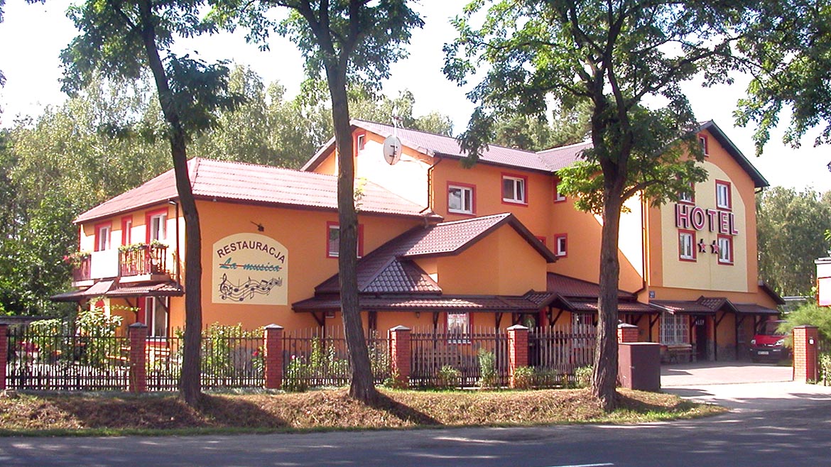 Hotel Warszawa pokoje noclegi restauracja wypoczynek Polska