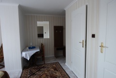 Hotell Varssavis toad majutus konverentsid restoran puhkus Poola